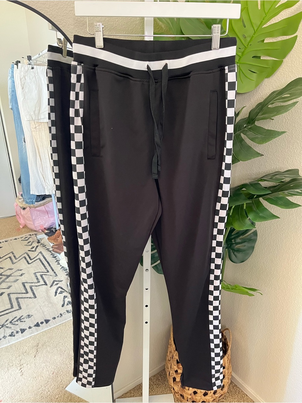 🏁🖤 Checkerboard Side Stripe Track Pants Sz M | Edgy Streetwear |  Gauge LA